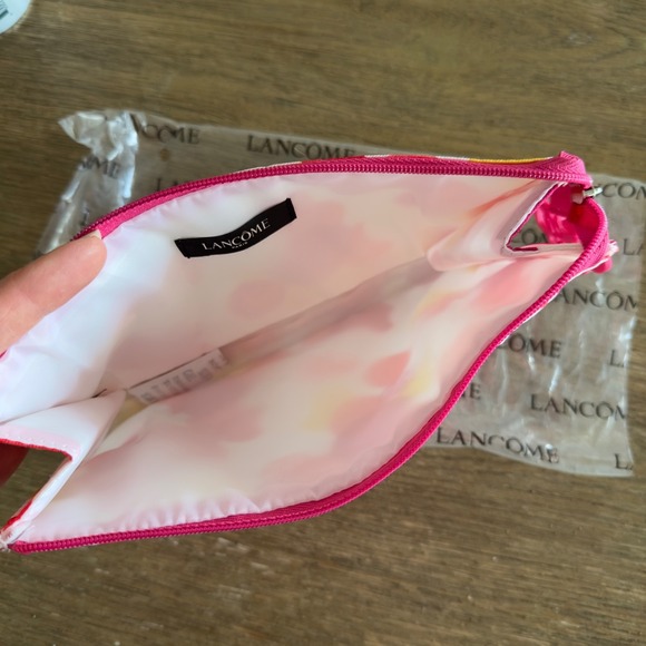 New  Lancome Paris Floral Polka Dot Cosmetic Zip Up Make-Up Bag-NWOT - Picture 9 of 10